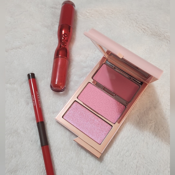 O/S makeup bundle - Picture 3 of 5